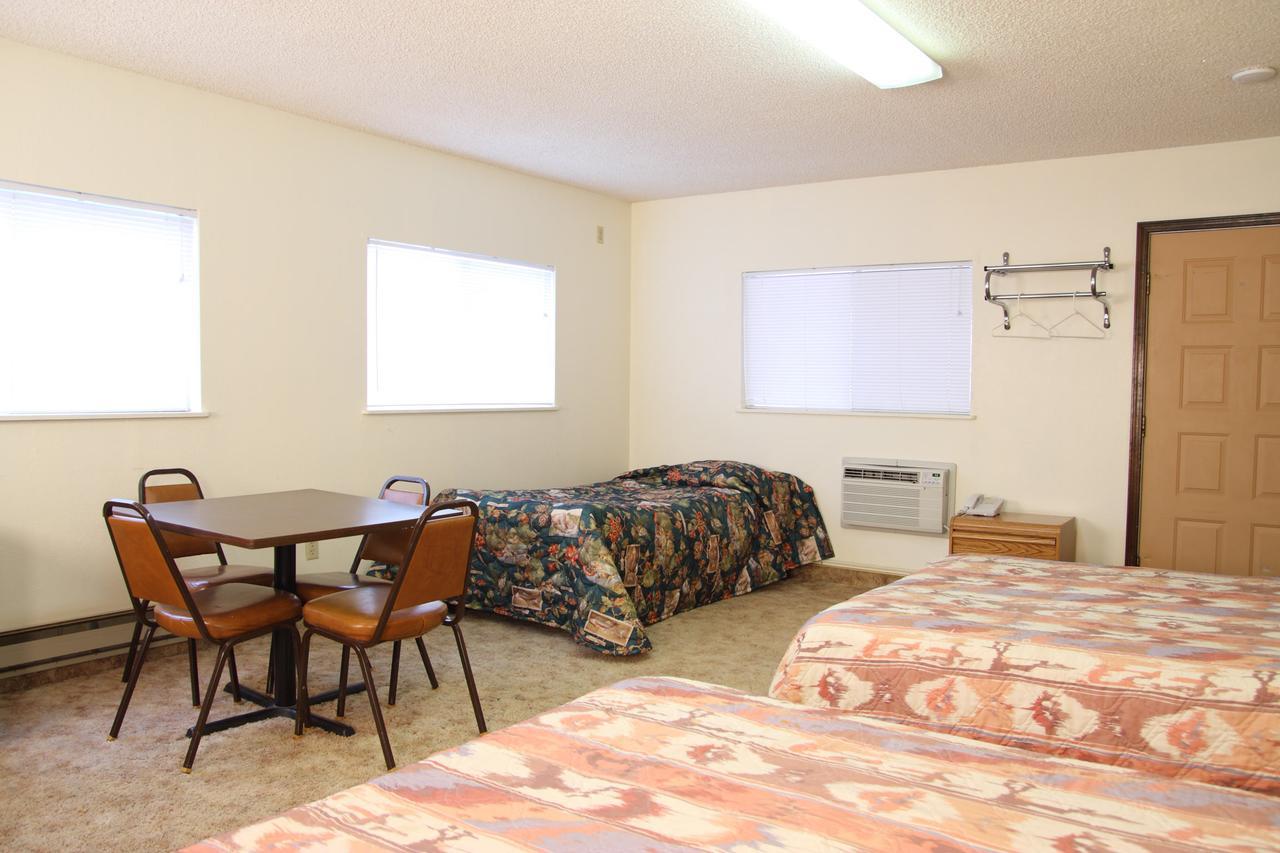 Country Inn Motel Dove Creek Extérieur photo